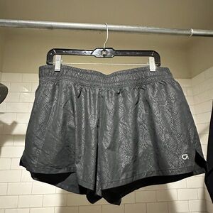 GAP Black GapFit Snake Print Atheltic Shorts Size Large